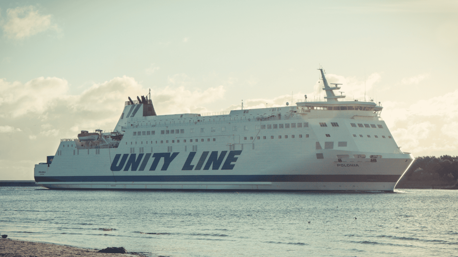 Akcja ratunkowa na Bałtyku. Za burtę promu wypadł Polak. Są nowe informacje