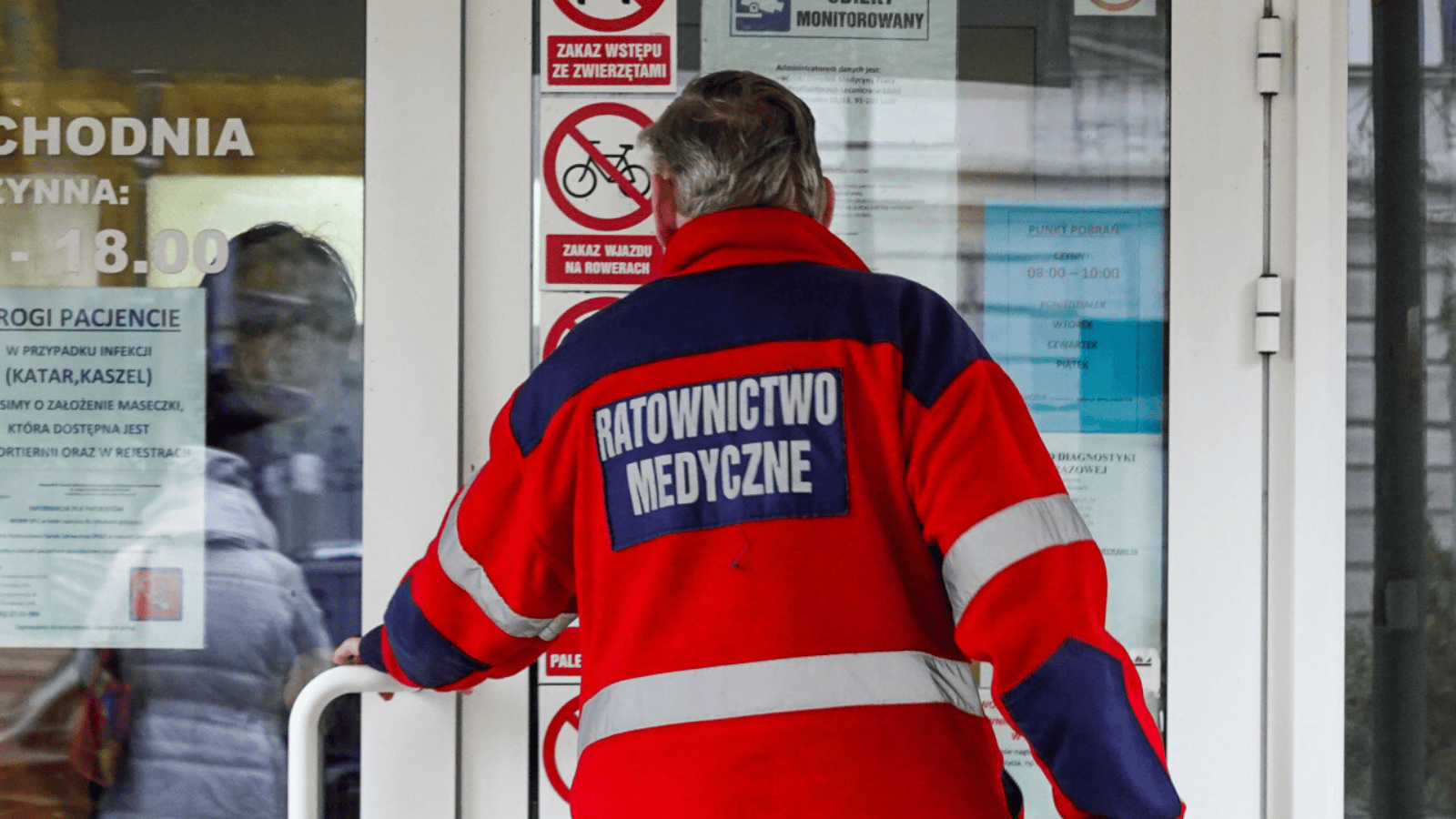 Skandal na SOR. Lekarz i ratownicy pobici na dyżurze, napastniczka na wolności
