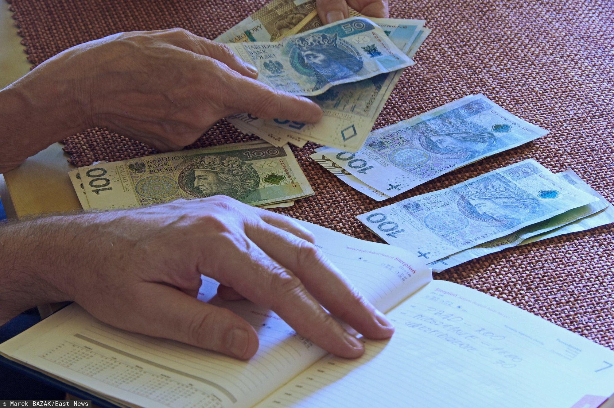 Nadchodzą zmiany w rencie wdowiej. Co to oznacza dla seniorów?