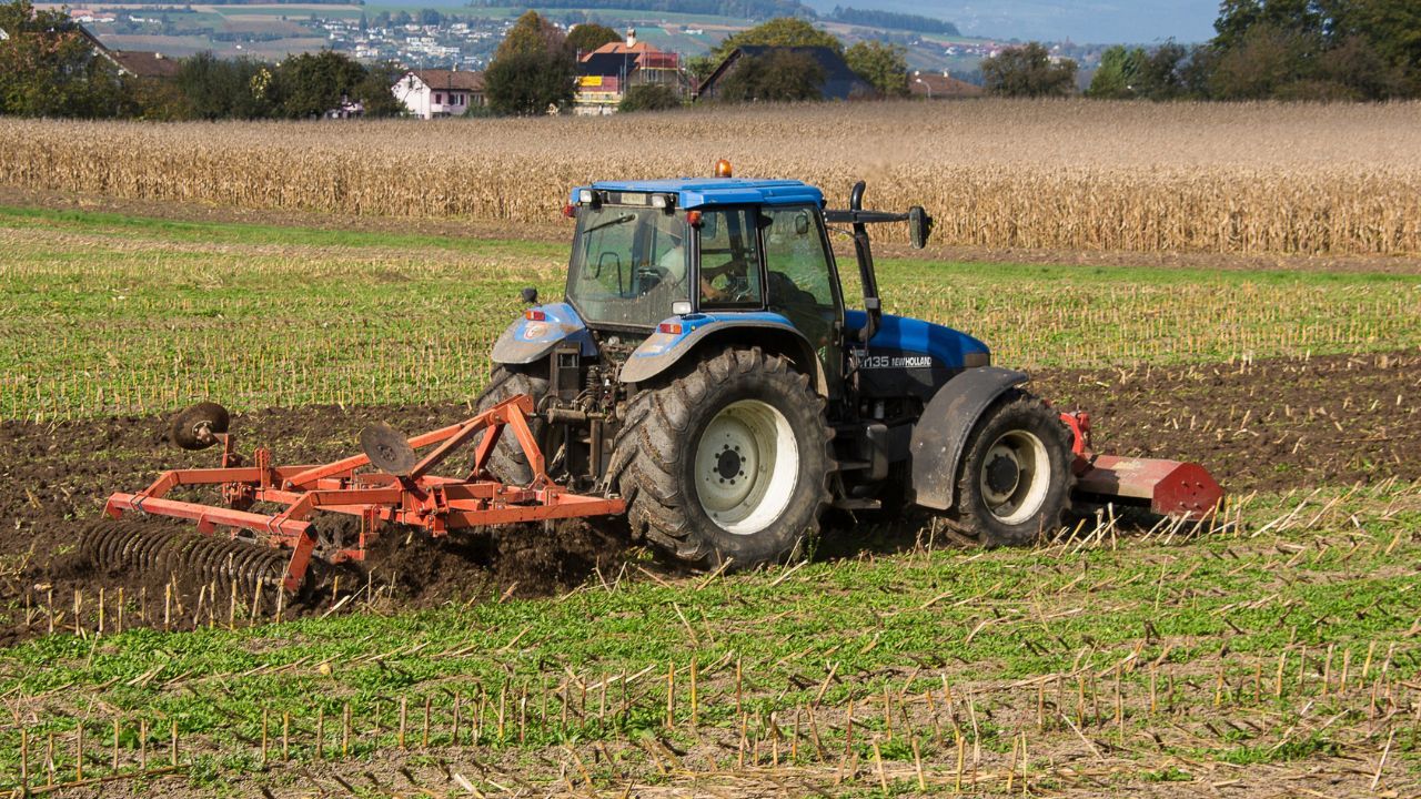 rolnik traktor