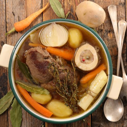 Z mięsa i warzyw z rosołu robię wyśmienity obiad. Prościej się nie da