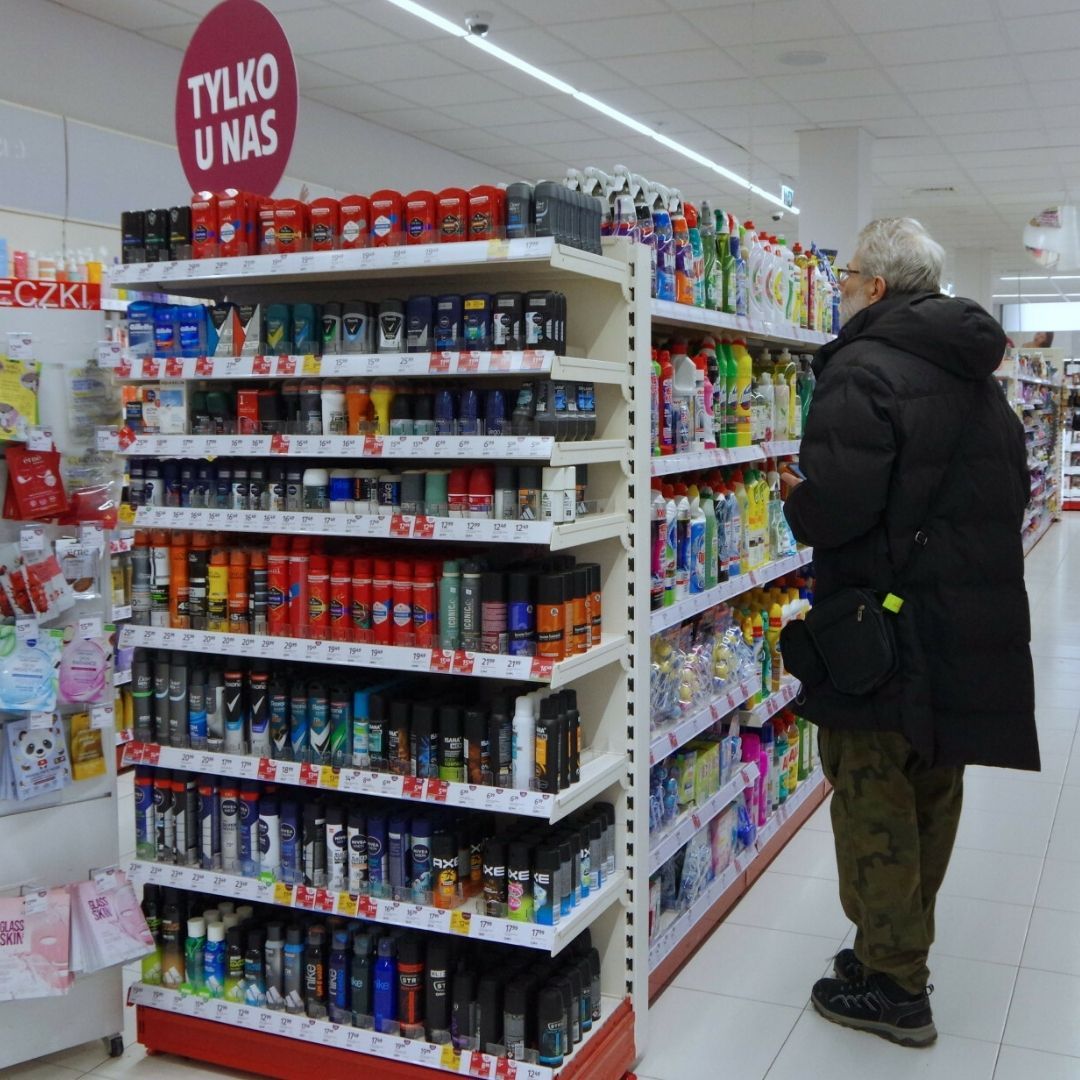Rossmann dorzuca do zakupów prezent za 299,99 zł. Wystarczy spełnić warunki promocji