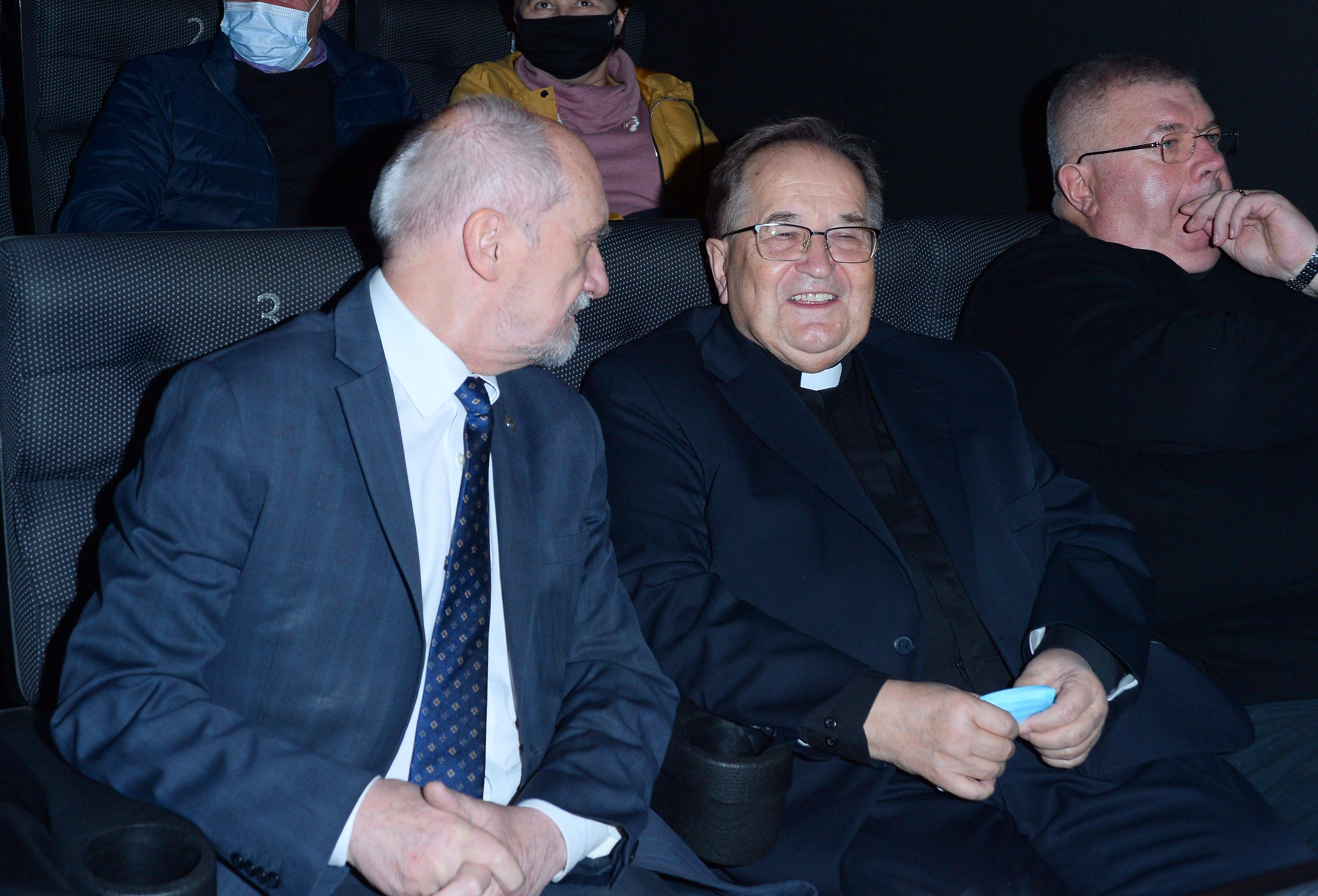 Ojciec Rydzyk ma potężny problem. Jest ważne oświadczenie szefa MSWiA