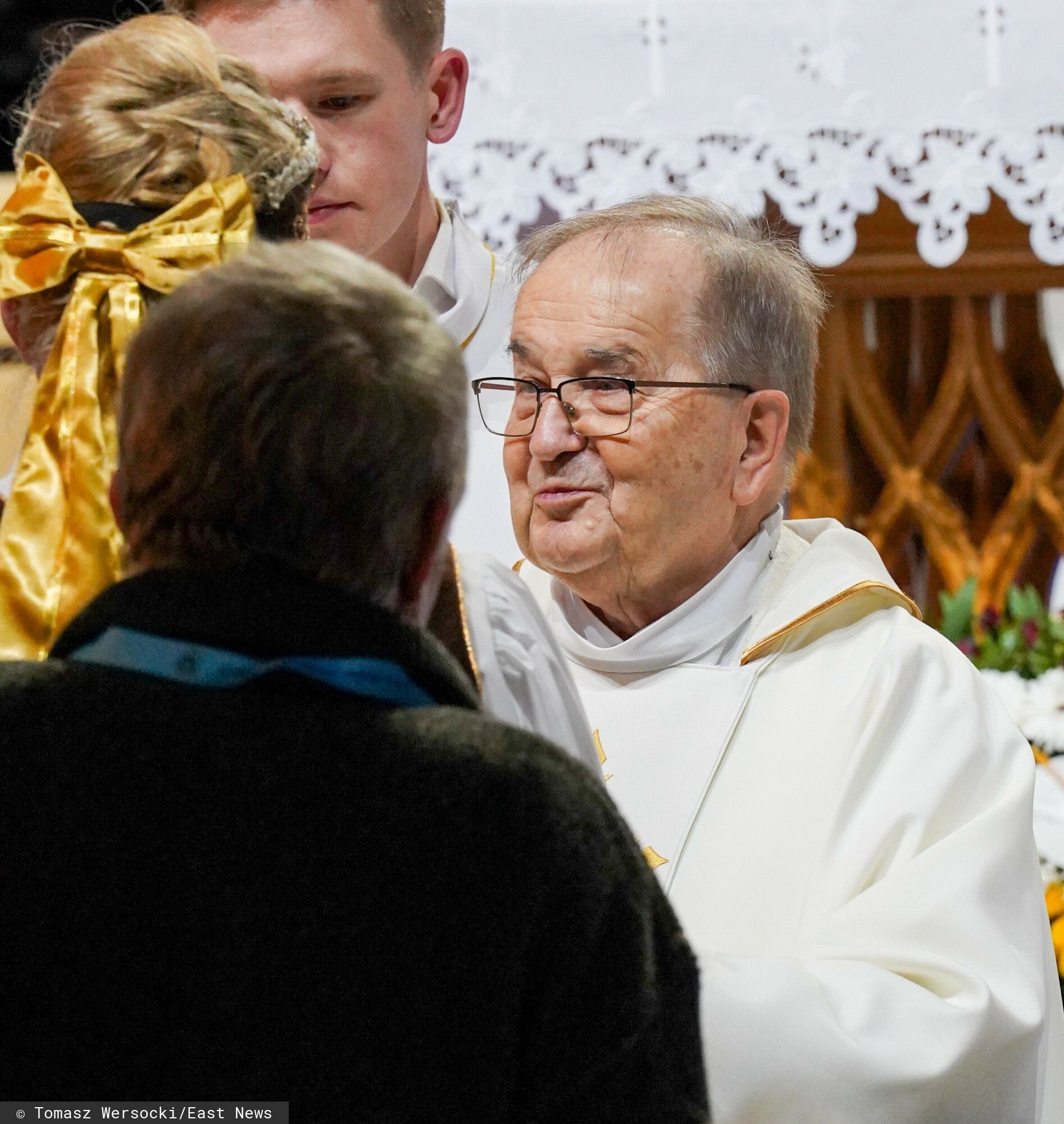 Prezent dla Rydzyka pod lupą śledczych, wszczęto postępowanie. To miecz z epoki średniowiecza