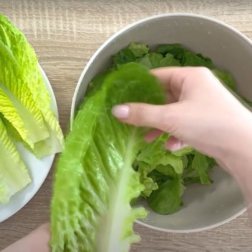 Podsmażam kurczaka i dorzucam te składniki. Sałatka syci, aż miło i smakuje jak marzenie