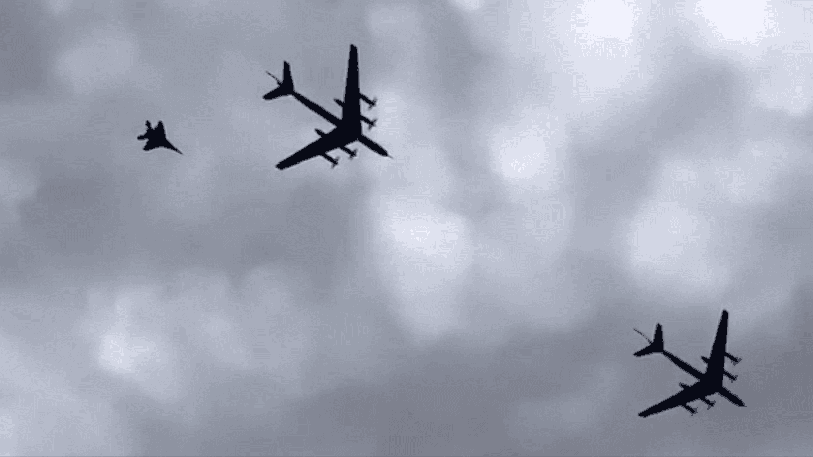 Rosyjskie bombowce leciały w kierunku Wielkiej Brytanii. NATO poderwało myśliwce