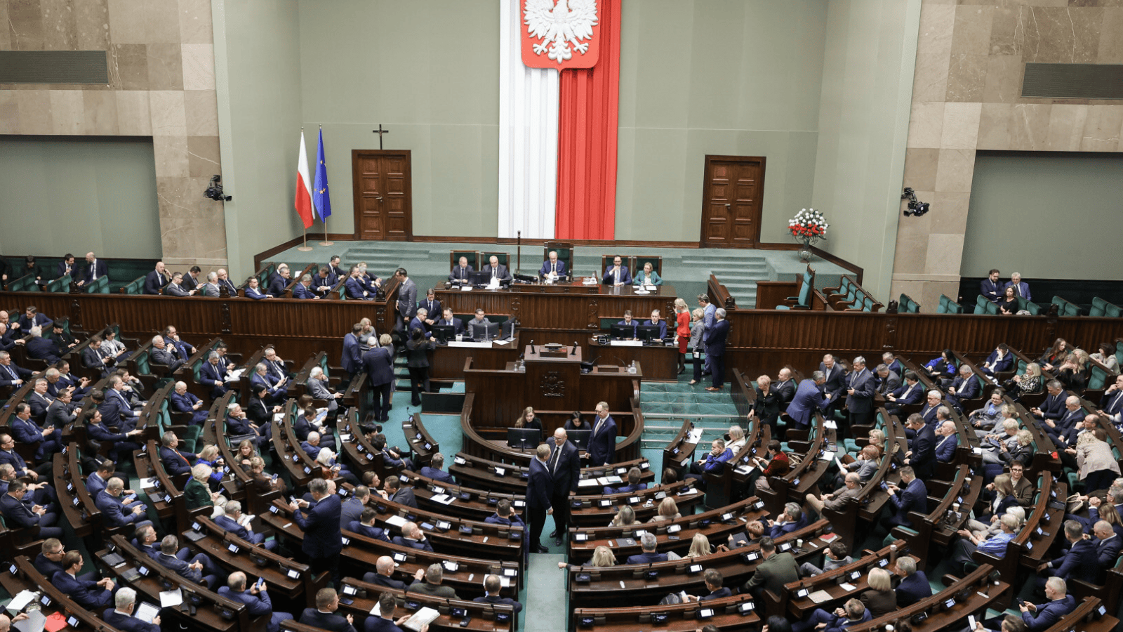 Wstrząs w najnowszym sondażu. Takich wyników nie było już od lat