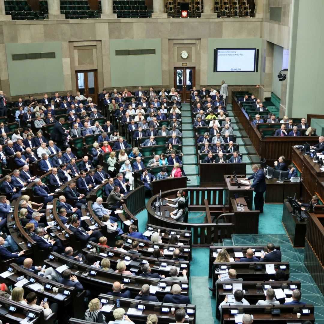 Co stanie się z PiS bez Morawieckiego? Polacy odpowiedzieli w najnowszym sondażu