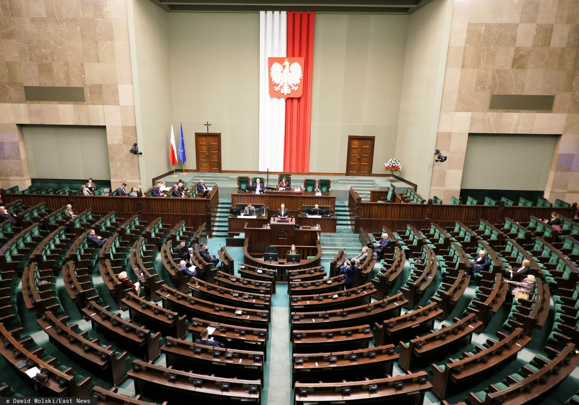 Na ustach "OZE-sroze", a na dachu fotowoltaika. Tak Czarnek odpowiada na krytykę