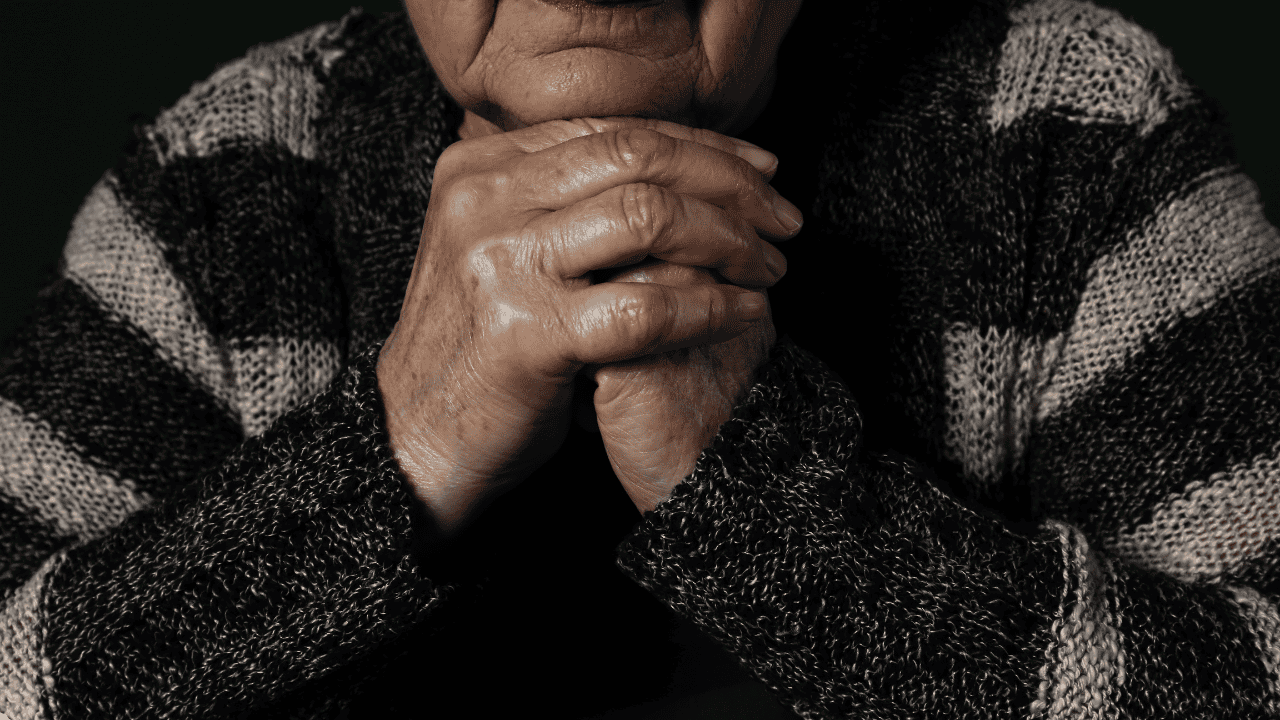 Te listy seniorów do św. Mikołaja złamią ci serce. "Jestem Genia, 78 lat, proszę o ręcznik"