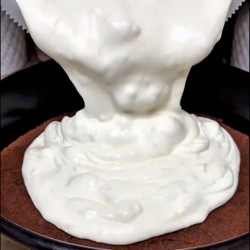 Najprostszy sernik z brzoskwiniami. Rodzina bez przerwy prosi o to ciasto