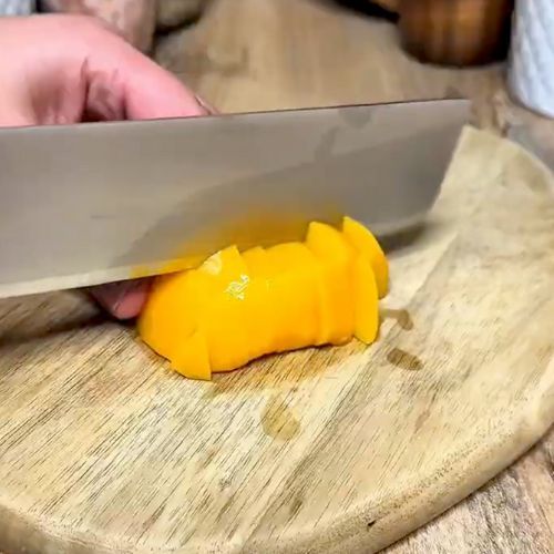 Najprostszy sernik z brzoskwiniami. Rodzina bez przerwy prosi o to ciasto