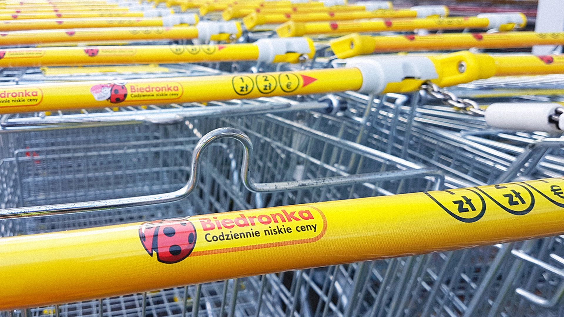 Biedronka 24.02 i 25.02 promocje „1+1 gratis” i „2+2 gratis”