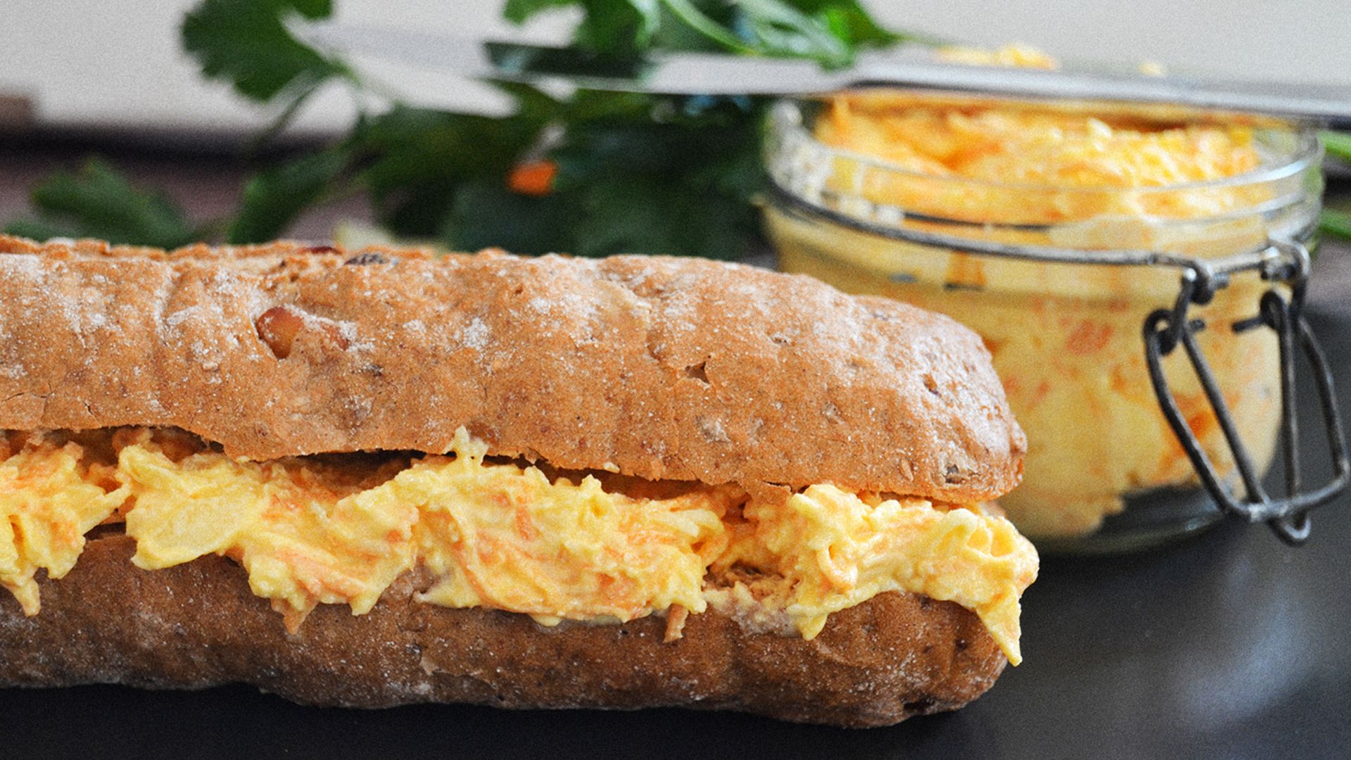 Pasta serowa po czesku – przepis, składniki i przygotowanie krok po kroku.