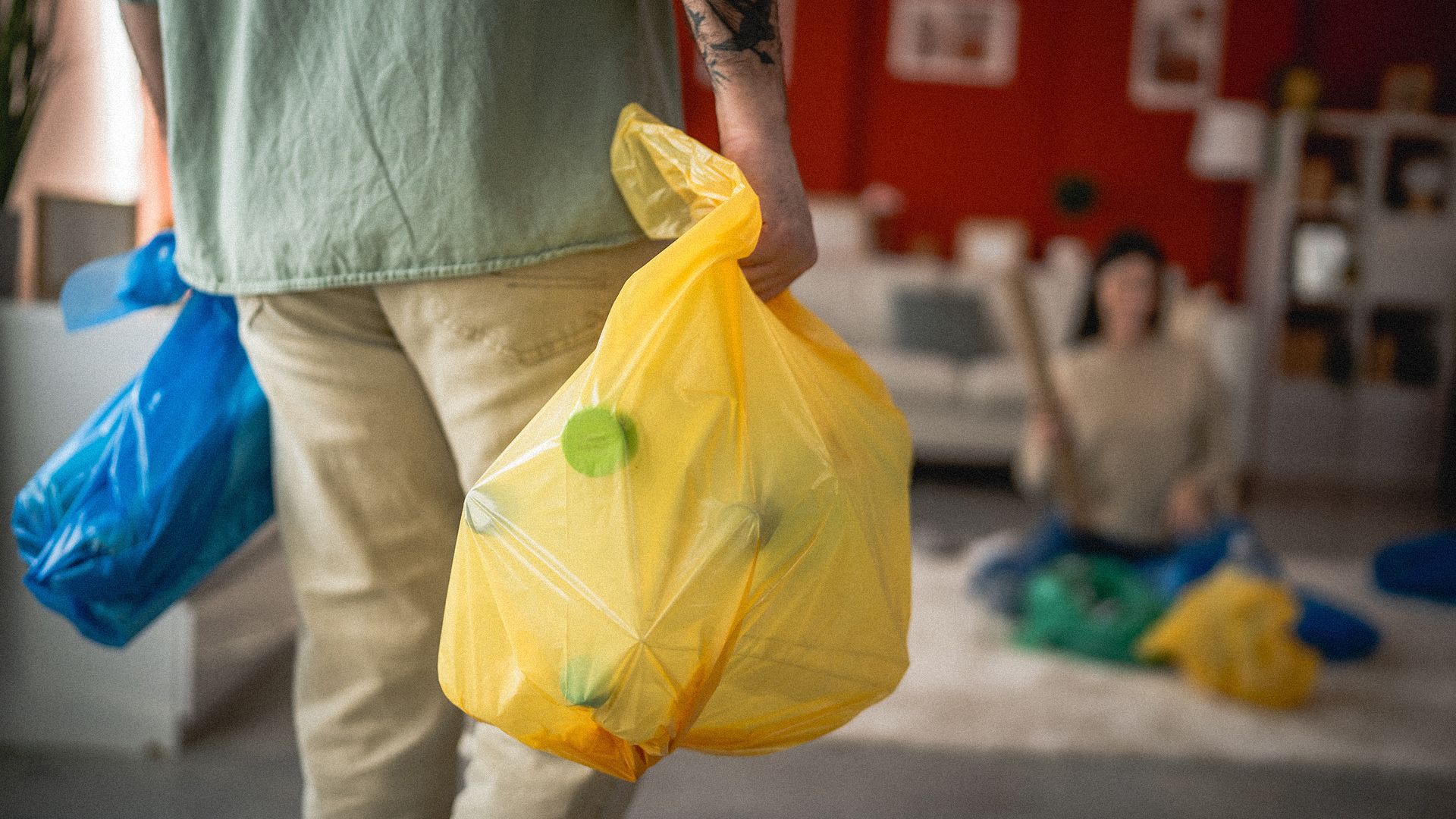 Frisco odbiera butelki kurierem. Czy delio też ma taką usługę?