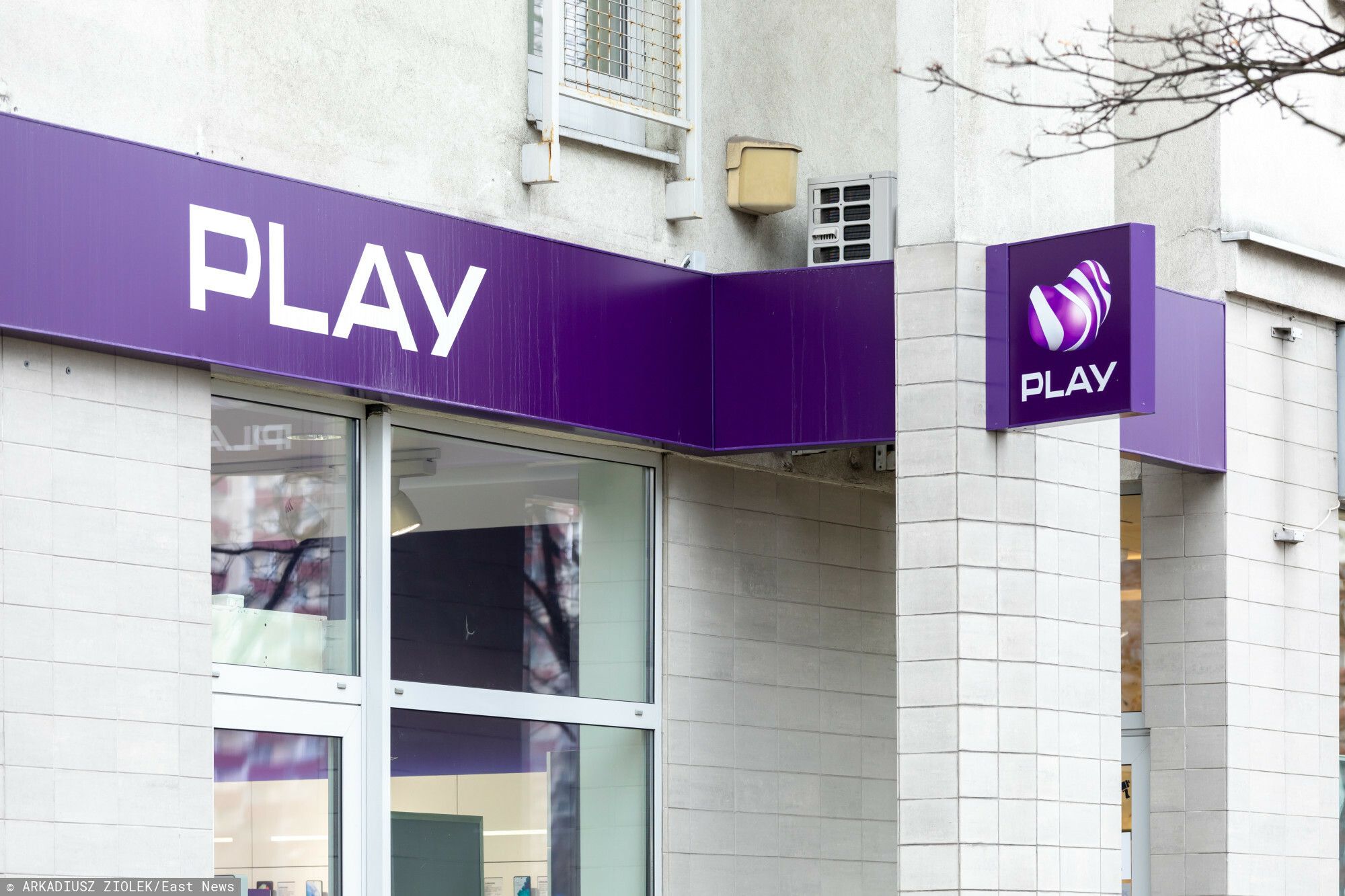 Polacy poskarżyli się do UOKiK. Play ukarany gigantyczną karą, musi oddać pieniądze klientom