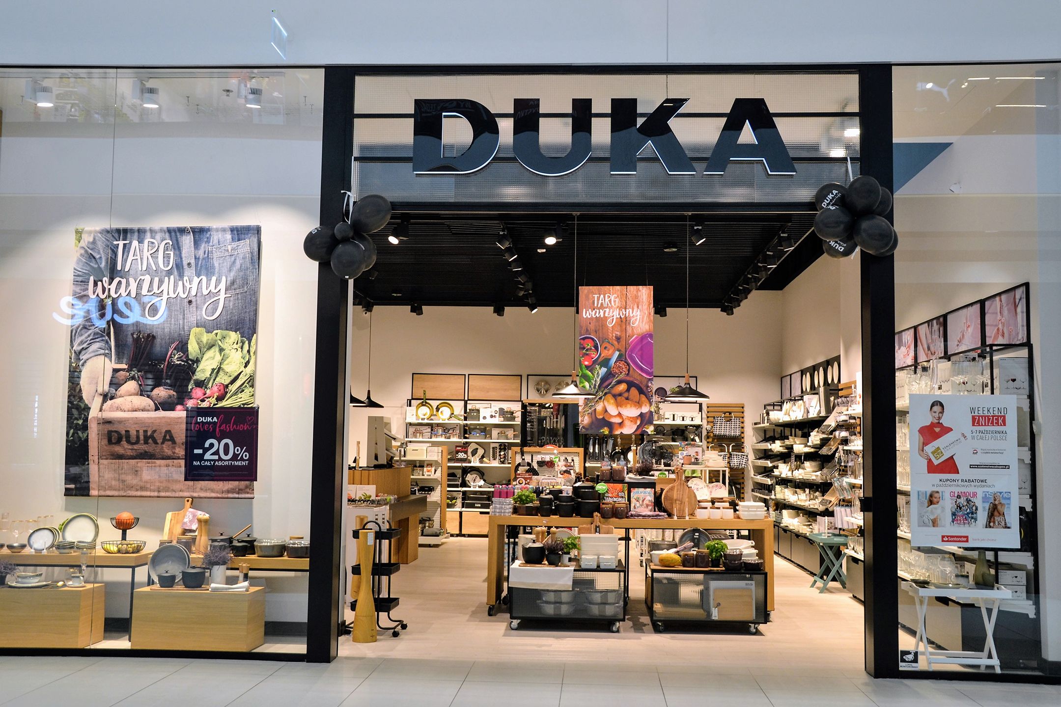 Duka zamyka 30 sklepów w Polsce. Sieć zamyka placówki stacjonarne 