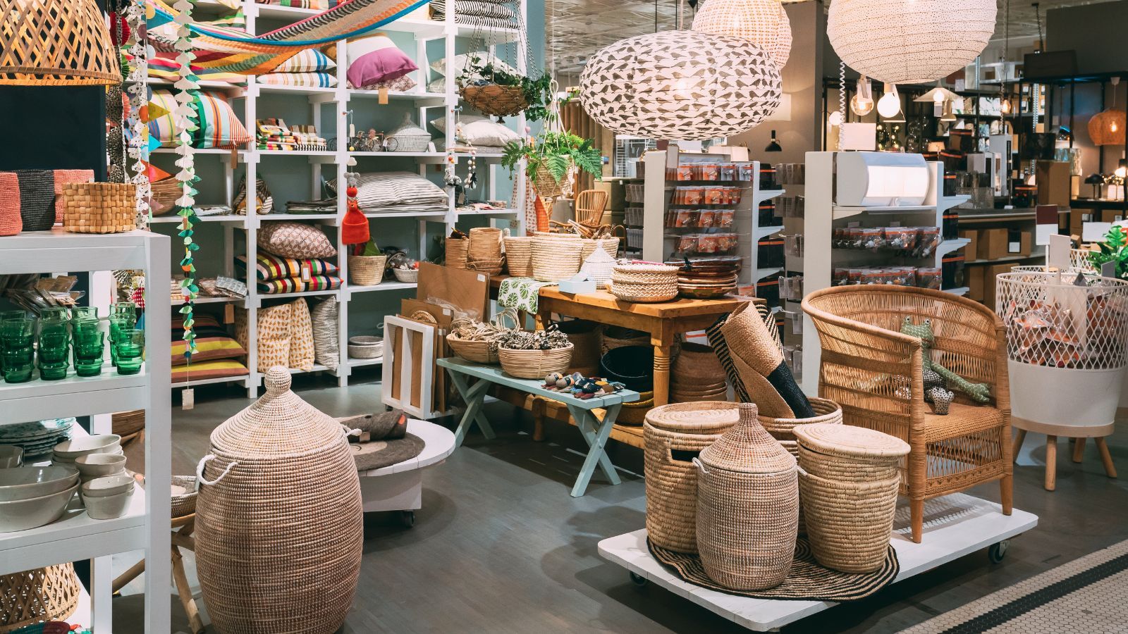 sklep z dekoracjami/zdjęcie ilustracyjne 