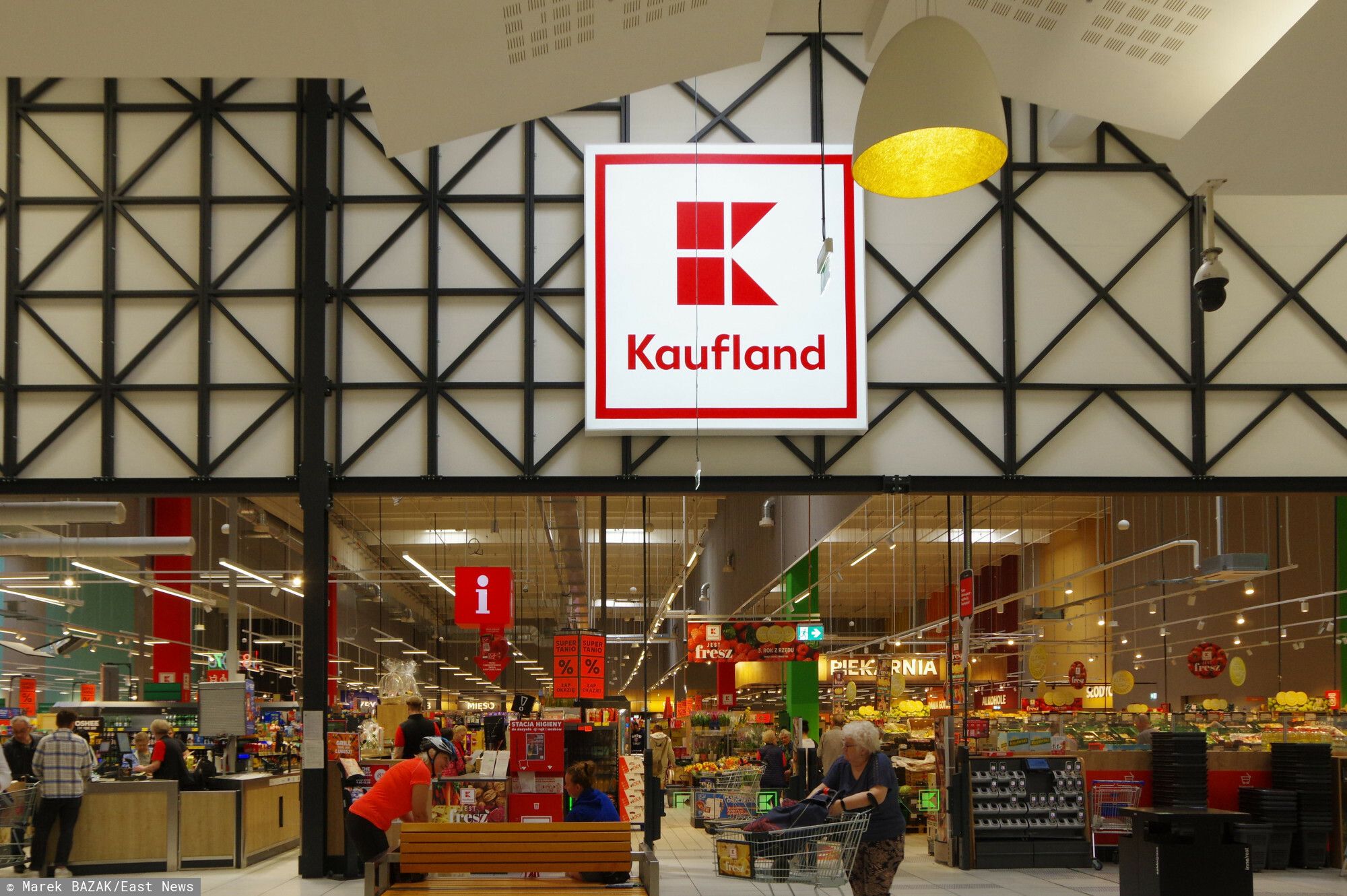 Wielki strajk przed Bożym Narodzeniem. Pracownicy dyskontu ostrzegają, może objąć setki sklepów w Polsce