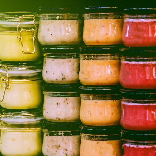 Rozbiłeś słoik w sklepie? Prawo jasno mówi, kto za to zapłaci