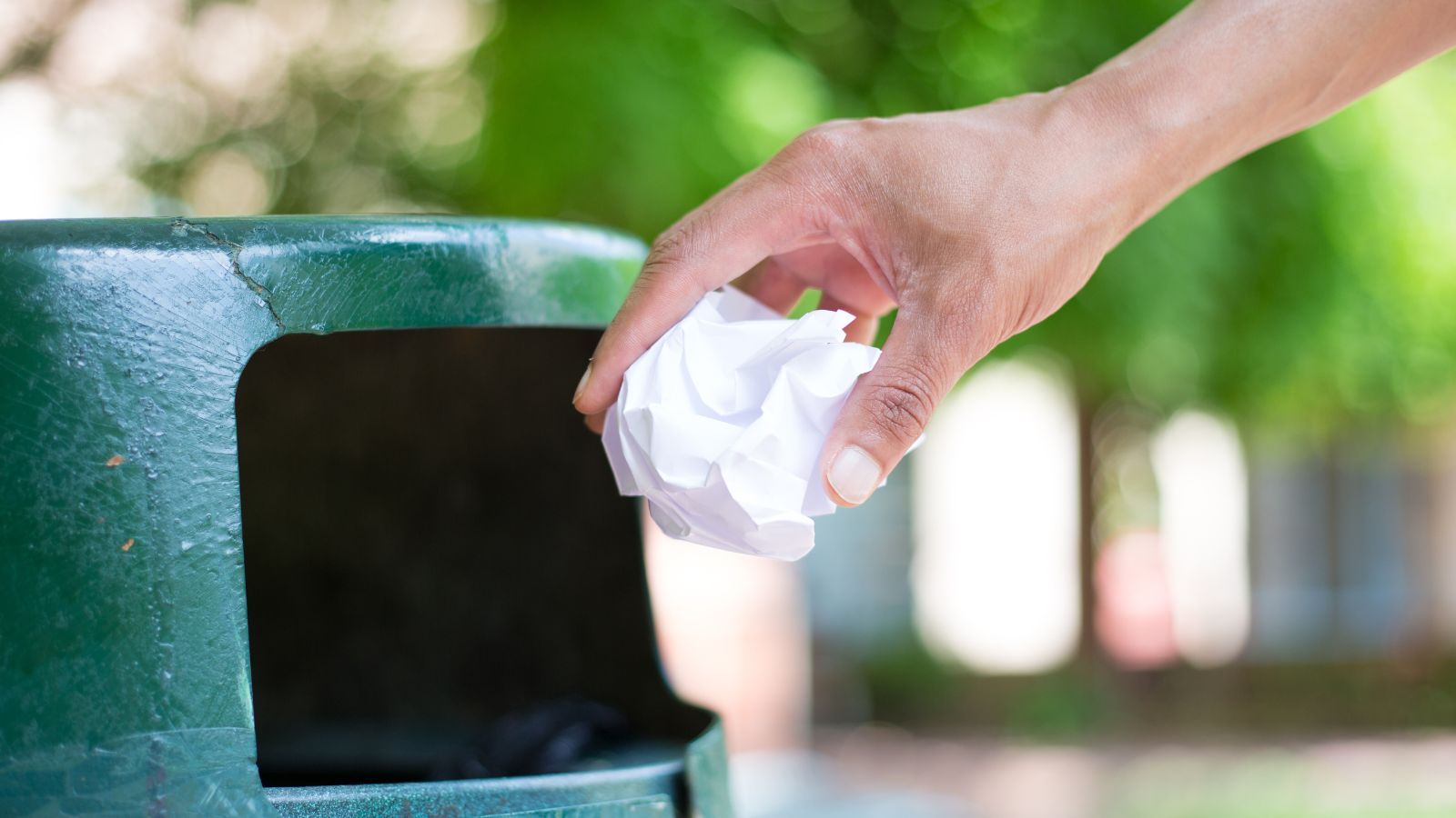 Ci Polacy mogą skorzystać z dopłat do śmieci. Niewielu o tym wie, to spora oszczędność