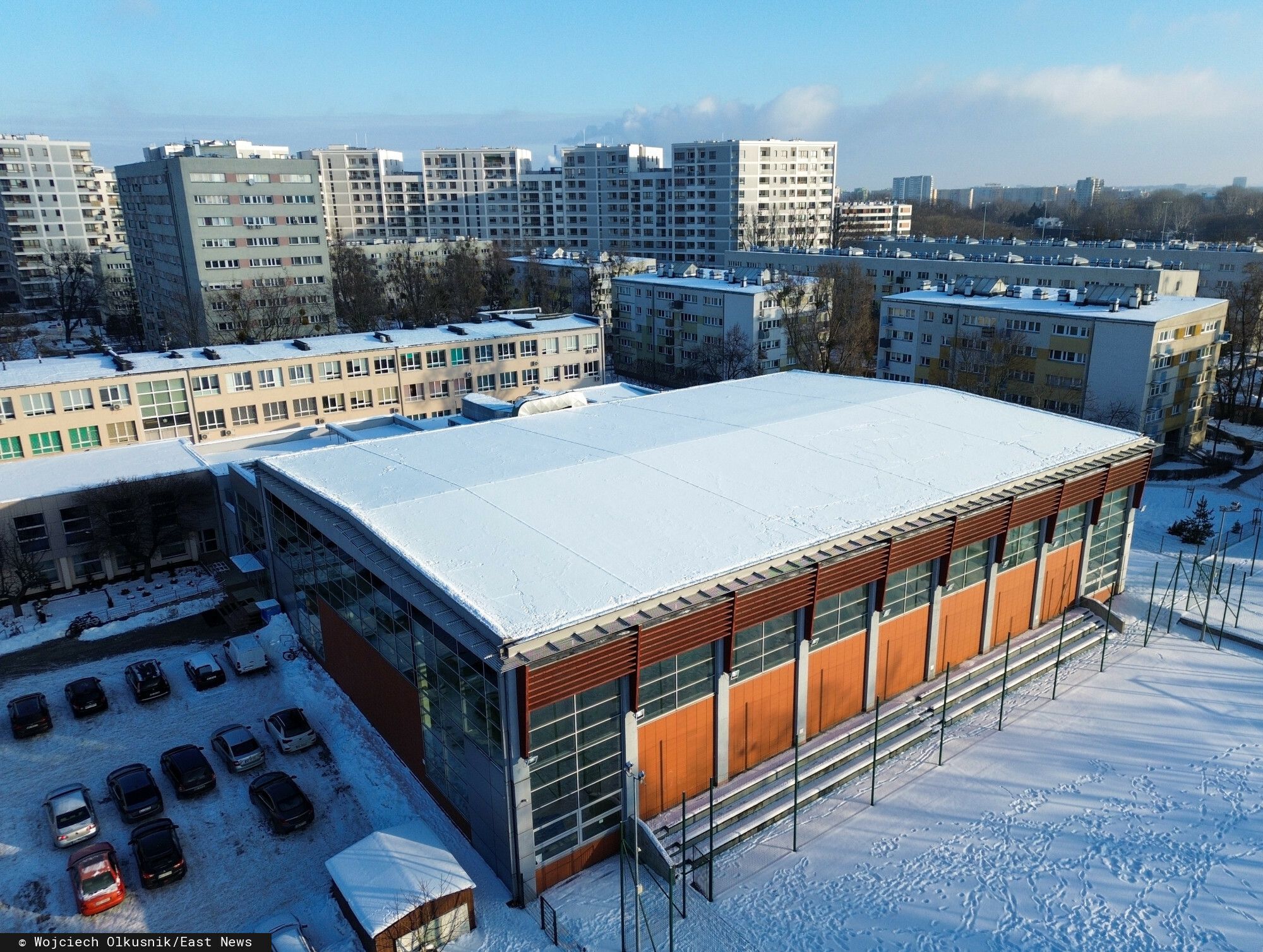 Tyle musi być stopni, by odwołać lekcje w szkole. Poniżej tej temperatury dyrektor ma obowiązek