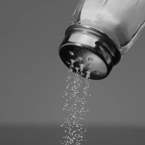 Zasyp patelnię i połóż rybę. Nigdy nie usmażysz ryby inaczej