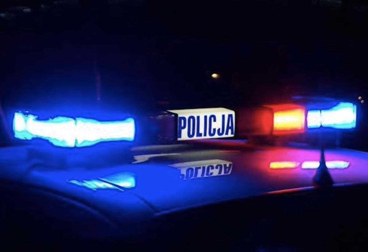 policja światła noc