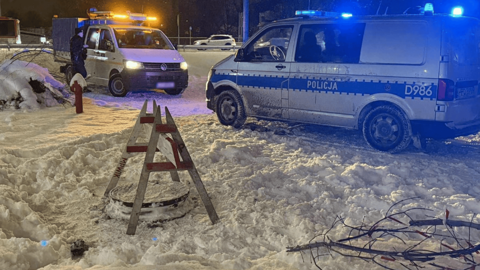 Wypadek w Lublinie. Trzyletnie dziecko wpadło do studzienki