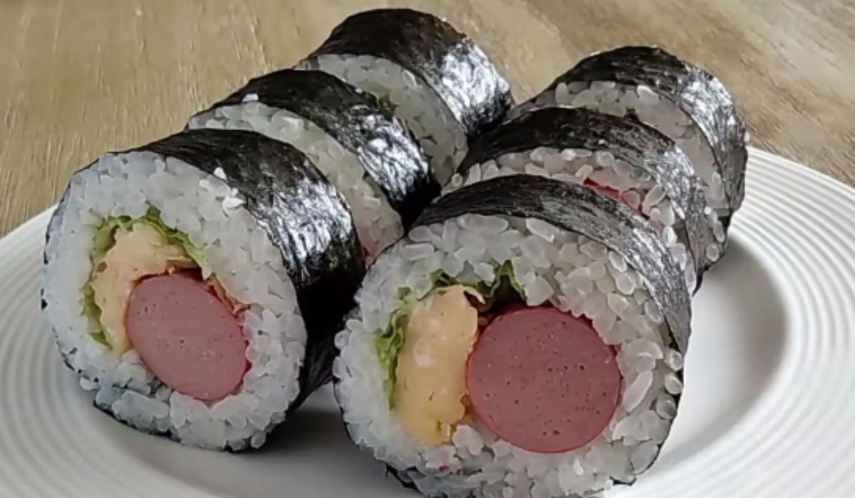 sushi z parówek