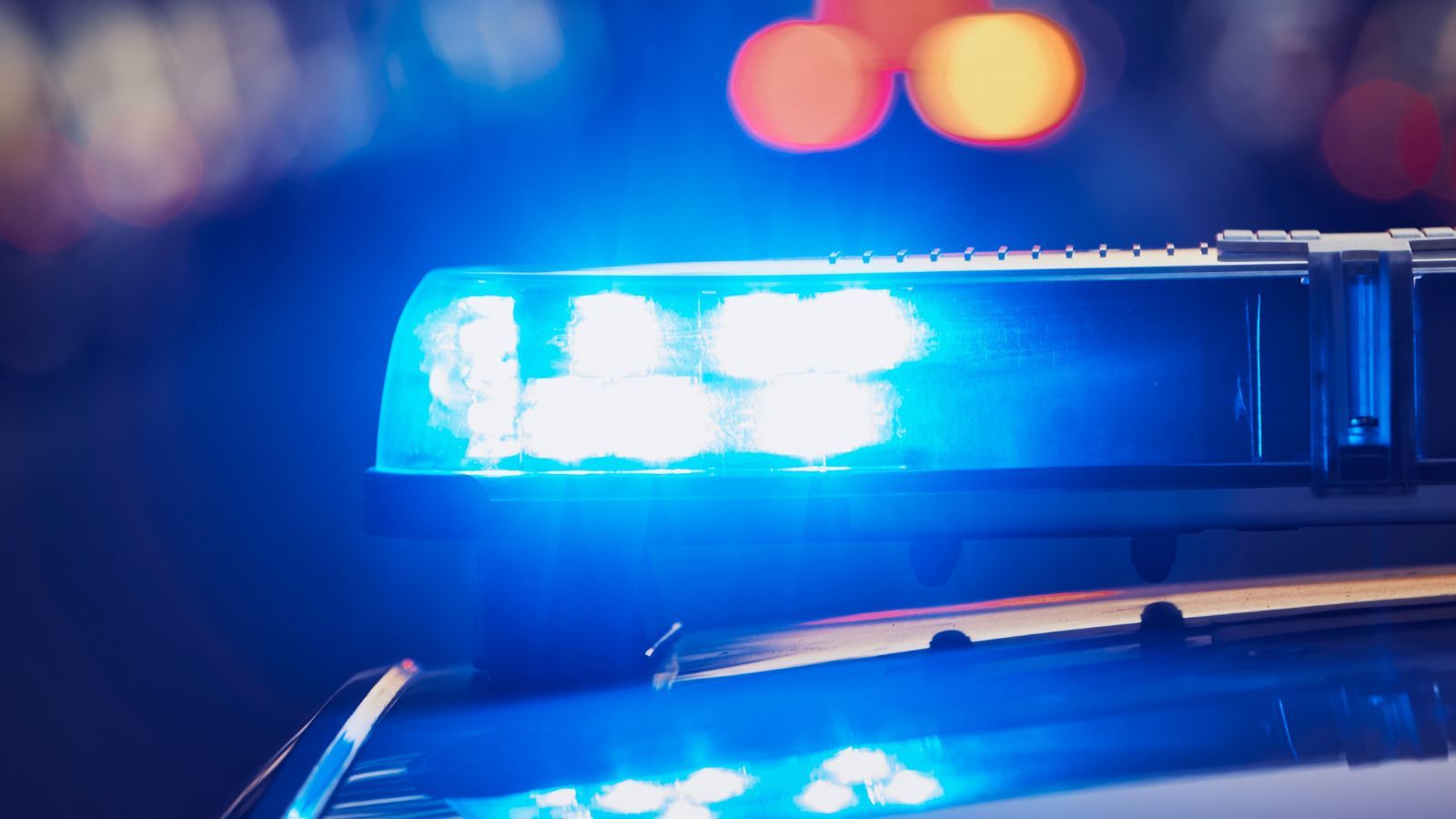 7-latek odpalił samochód i wjechał w 5-letnią siostrzyczkę. Wiemy, w jakim jest stanie