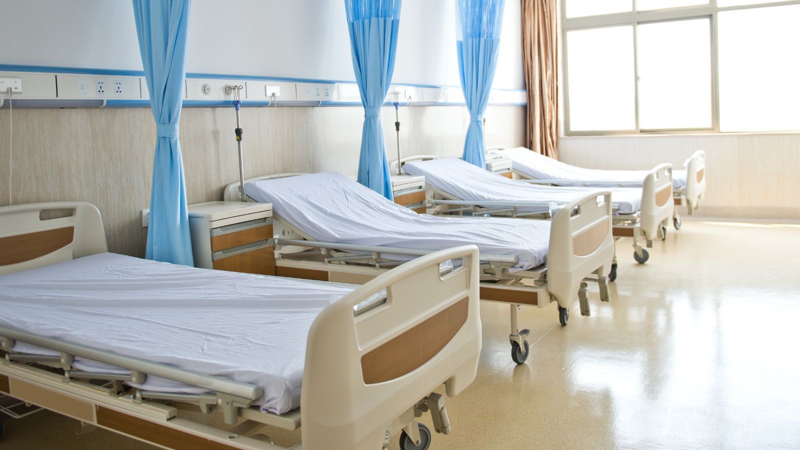 Tyle zarabia salowa w polskim szpitalu. Kwota może zdziwić wiele osób