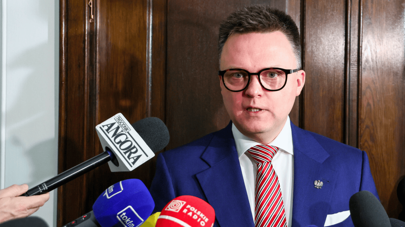 Od wyborów w Polsce 2050 minęły godziny, a tu nagły zwrot. Hołownia zabrał głos