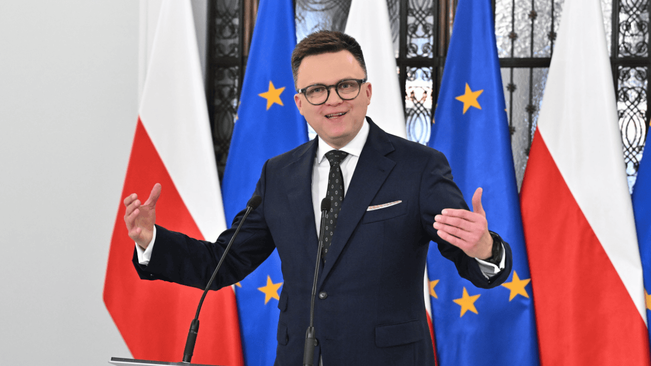 Pozbędą się Szymona Hołowni. Media dotarły do zakulisowych ustaleń