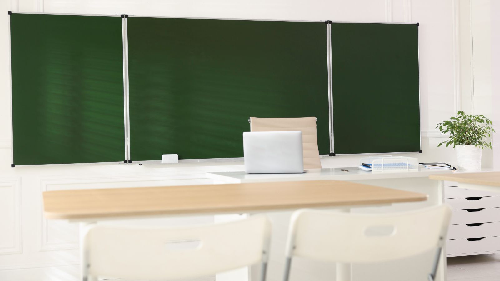 Taką emeryturę dostają od ZUS nauczycielki. Ta kwota to nie żart