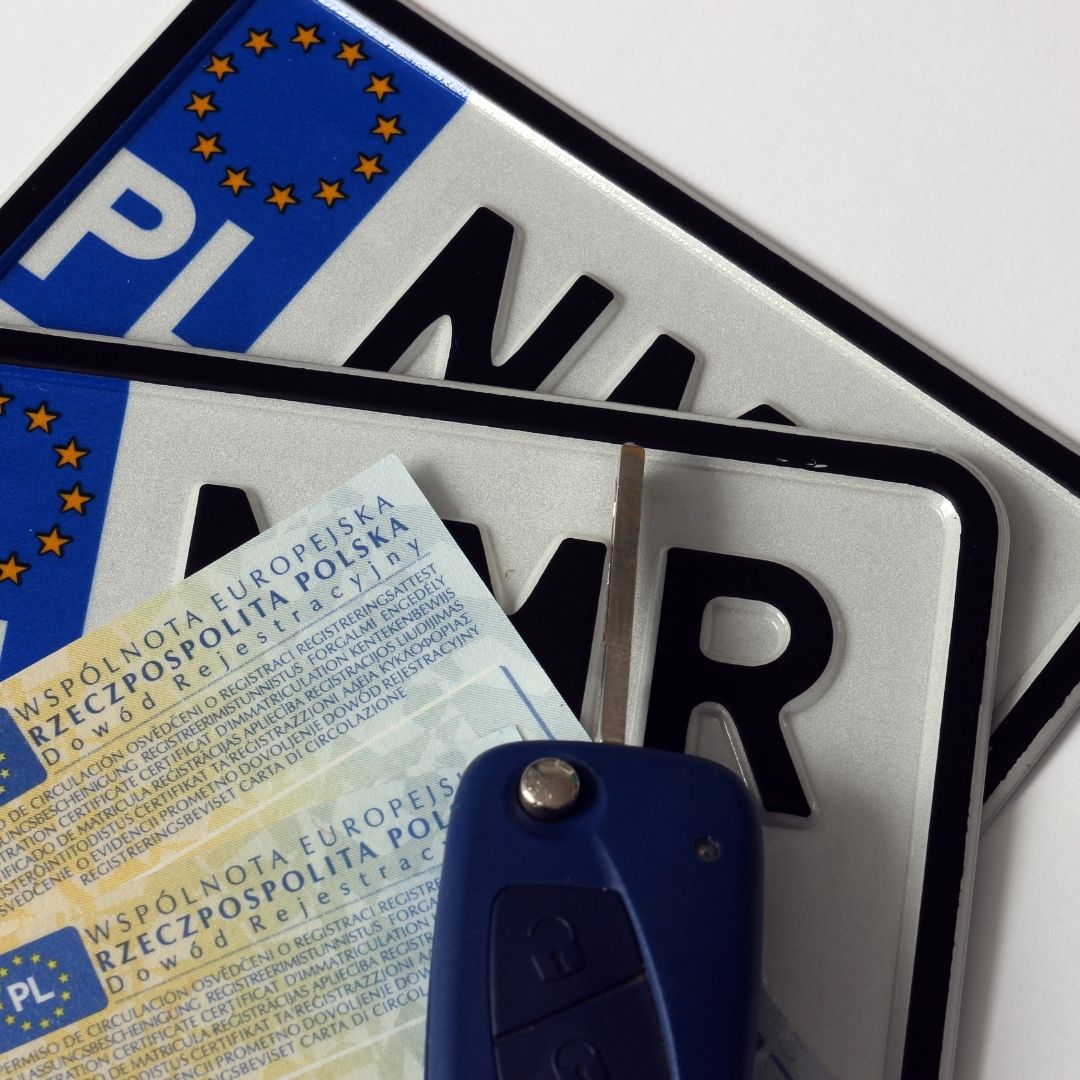 Nowe tablice rejestracyjne już obowiązują. Wielkie zmiany dla kierowców, wiemy, czego dotyczą