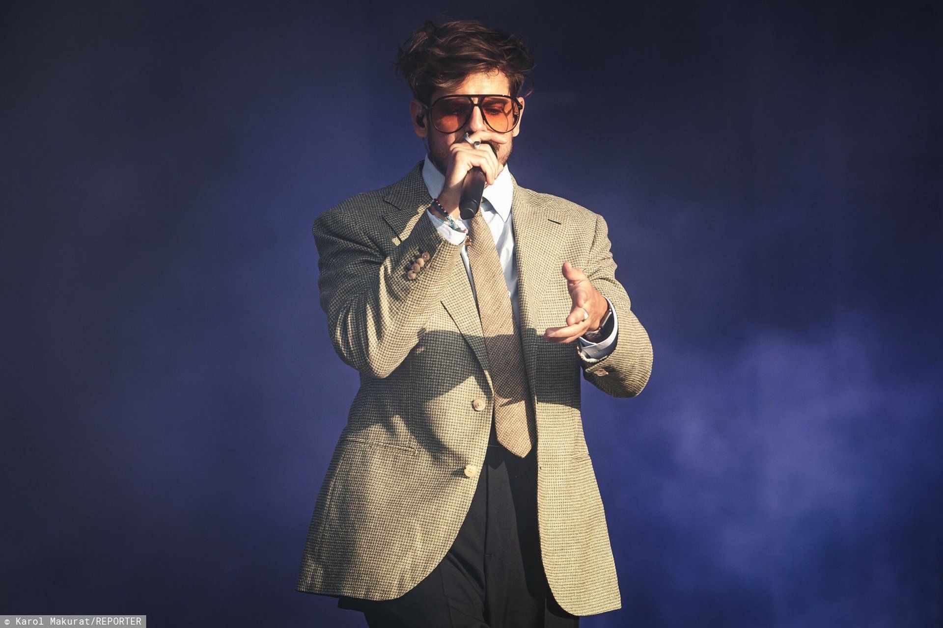 GIF prześwietla utwór Taco Hemingwaya. Chodzi o lek z piosenki