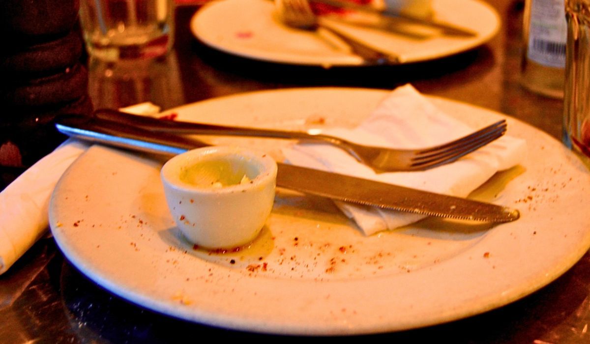 talerz w restauracji