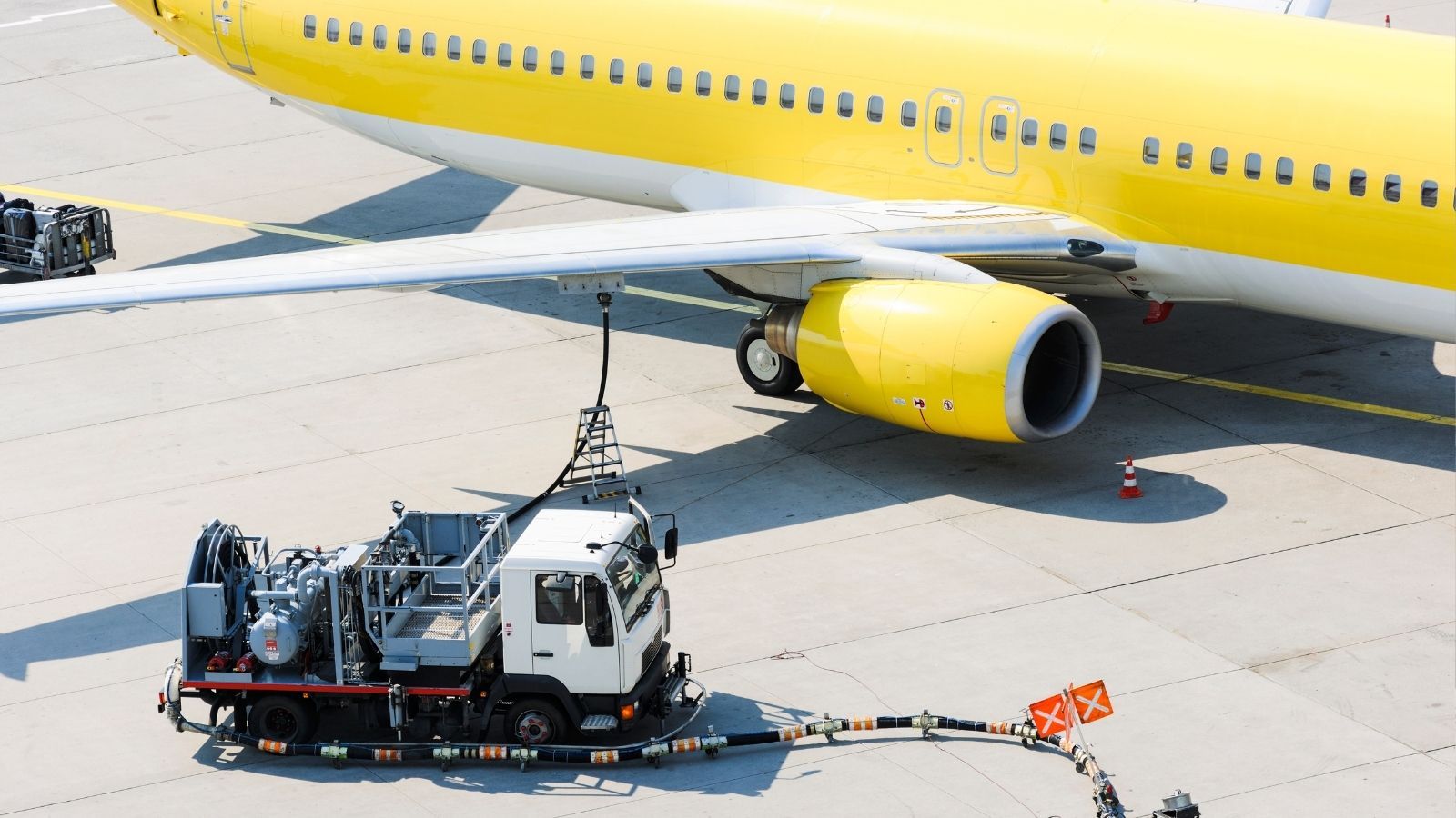 Nadchodzą "najdroższe wakacje w historii"? Takich cen biletów i wycieczek Polacy jeszcze nie widzieli