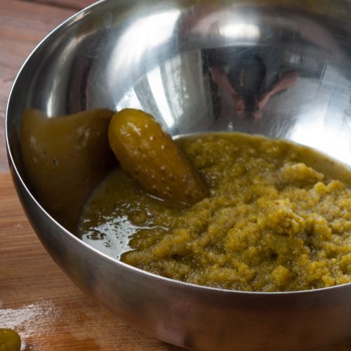 Babcia robiła ogórkową tylko na tym mięsie. Zwykłe żeberka to za mało