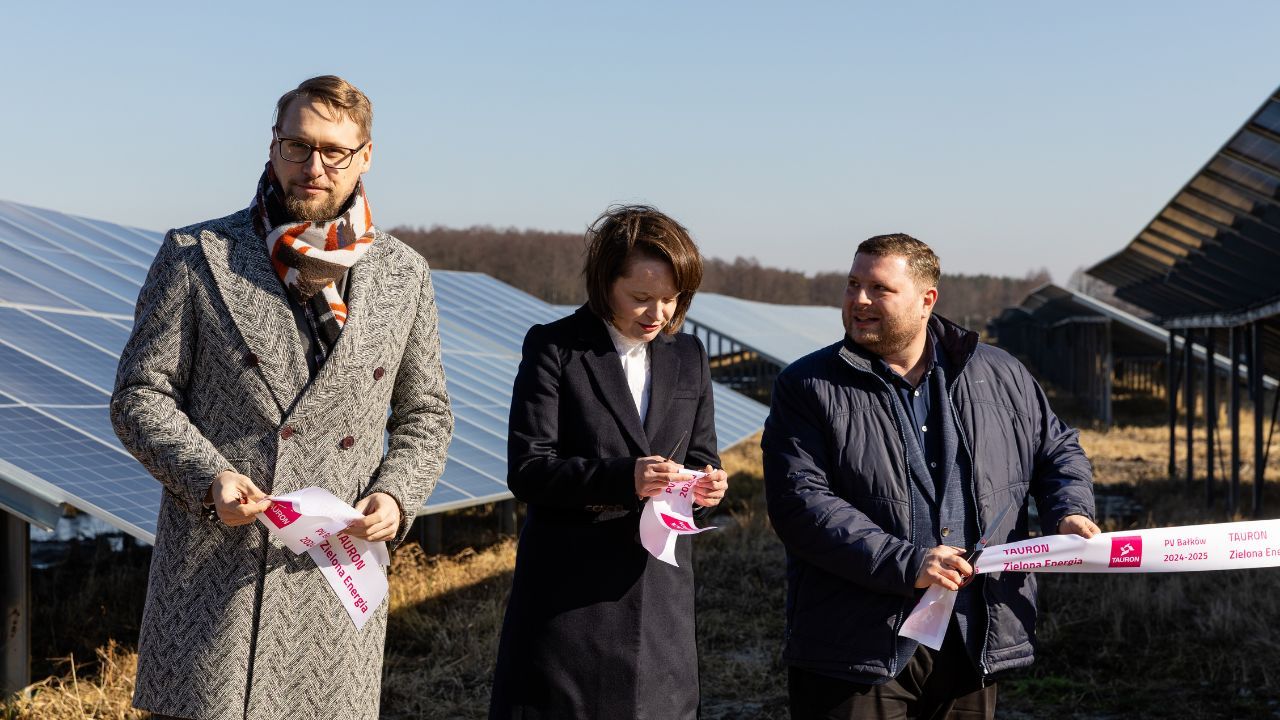 TAURON przekracza 1 GW w OZE, w tym 250 MW ze słońca. Kolejna farma fotowoltaiczna uruchomiona