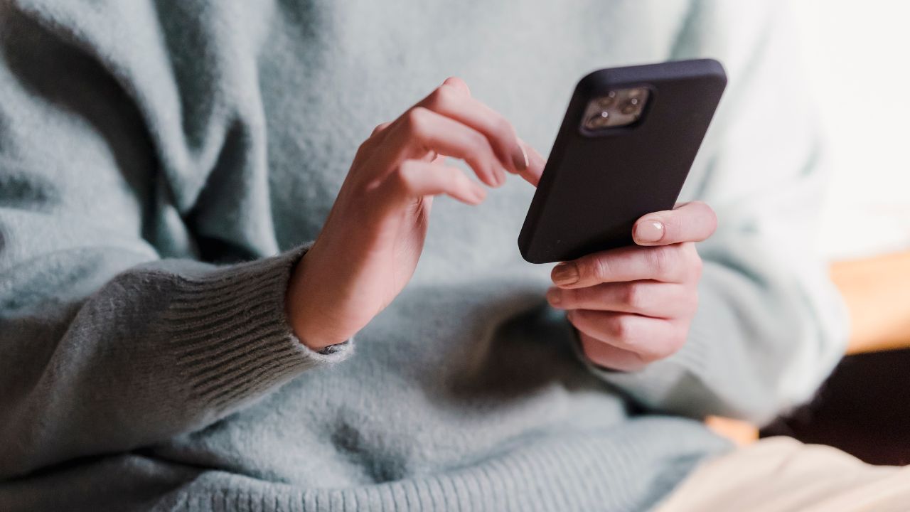 telefon.jpg