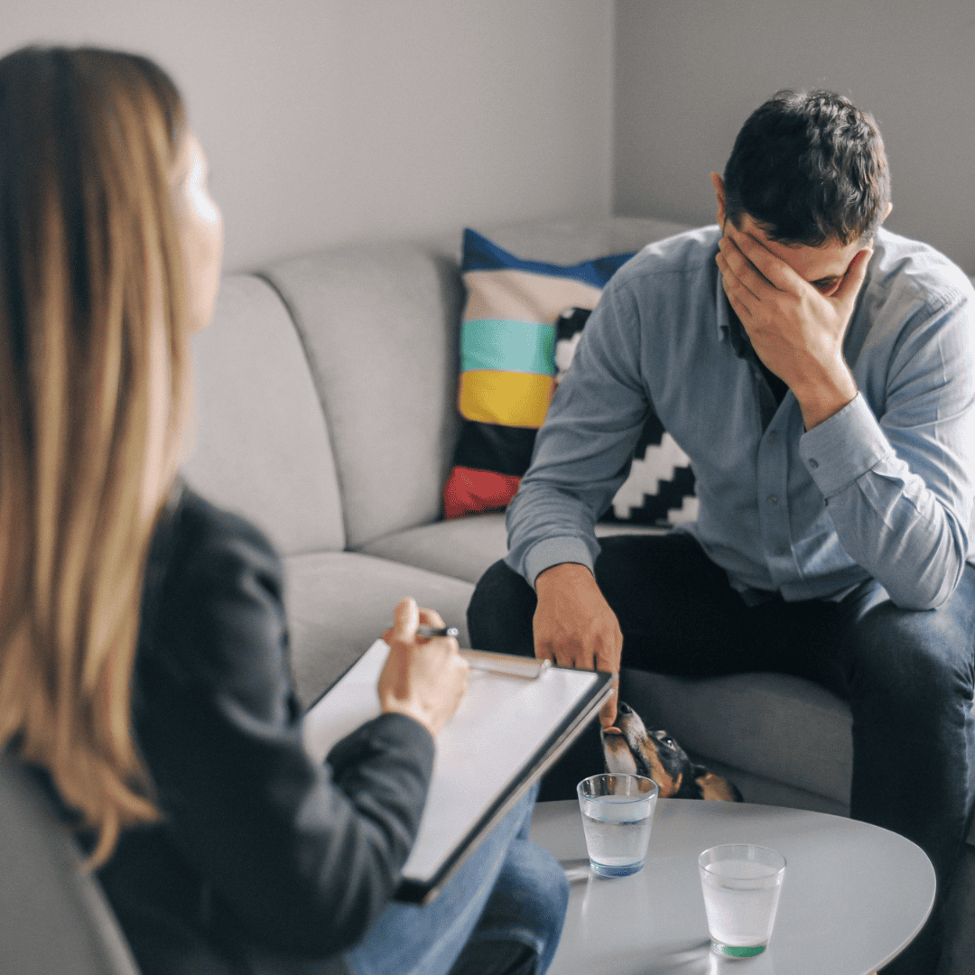 Wystarczą 3 z 5 objawów w ciągu roku. Terapeutka o tym, jak diagnozuje się uzależnienie od alkoholu