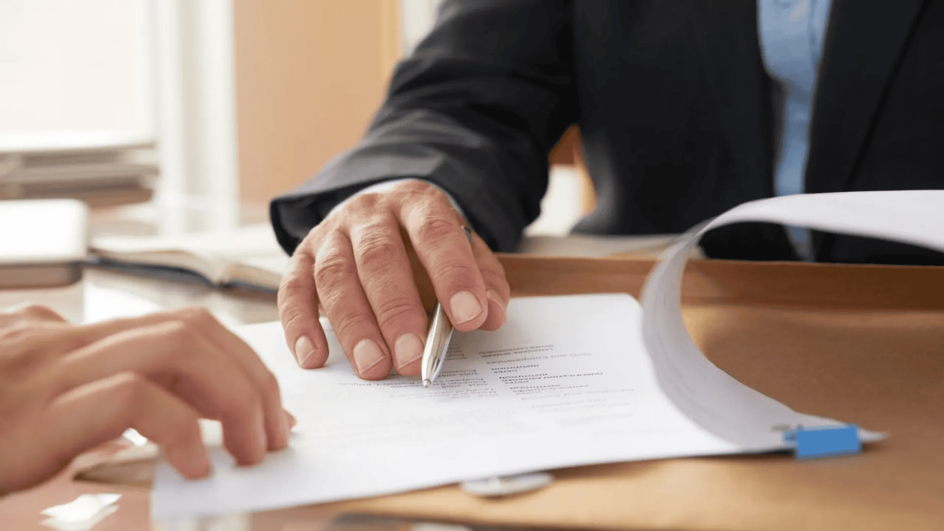 Kto dziedziczy po bezdzietnej ciotce? Majątek może trafić w nieoczekiwane ręce