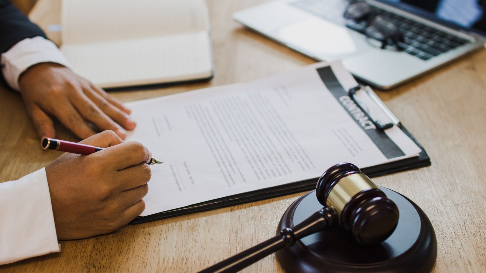 Testament nie ma daty ważności, z jednym wyjątkiem. Po tym terminie dziedziczenie zmienia kierunek