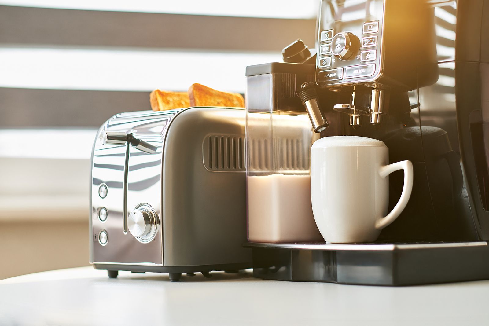 Nie tylko kradną prąd, ale też zagrażają pożarem. Na pewno jedno z tych urządzeń masz w domu