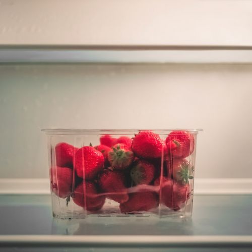 Wachowicz pokazała, jak przechowuje truskawki. Nie pleśnieją i są świeże przez długi czas