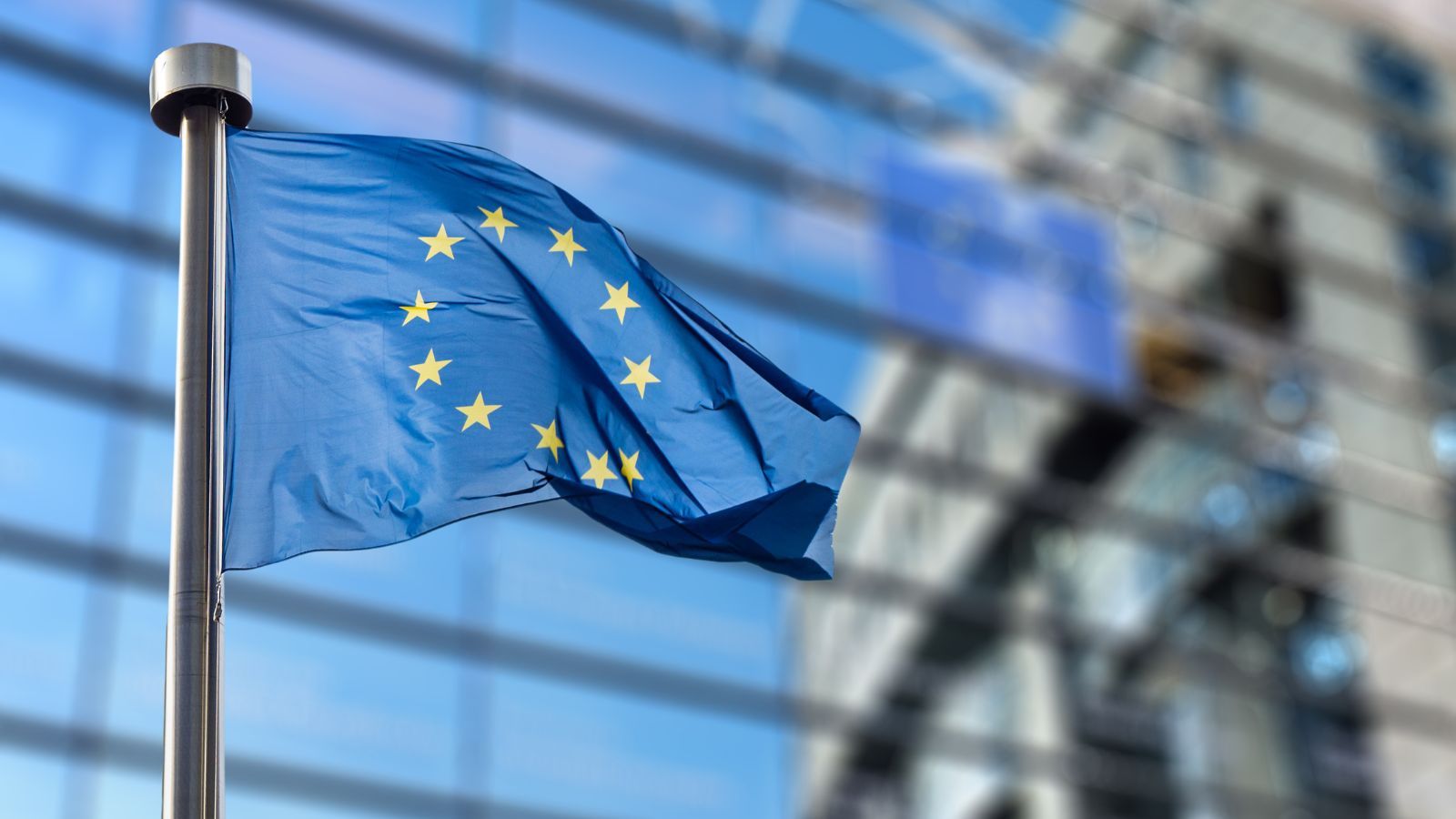 To już pewne, Polska dostanie ogromne pieniądze z UE. Wiadomo, na co rząd je przeznaczy