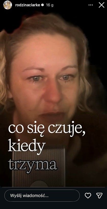 "Śmierć dziecka". Dominika Clarke zalana łzami. W nocy wrzuciła do sieci wideo
