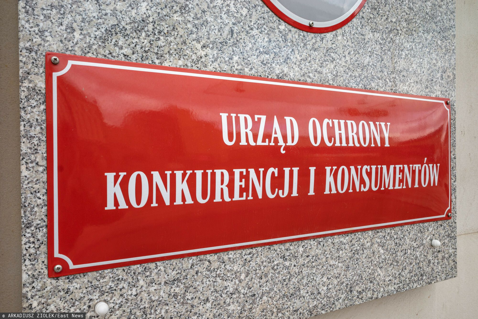 Rakotwórcza biżuteria zalewa Polskę. Uważaj na te dodatki, normy przekroczone 400 razy